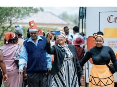 centenary school spreads christmas cheer to Entembeni Old People's home